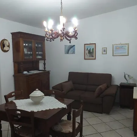 La Casa Di Lina Apartment *
